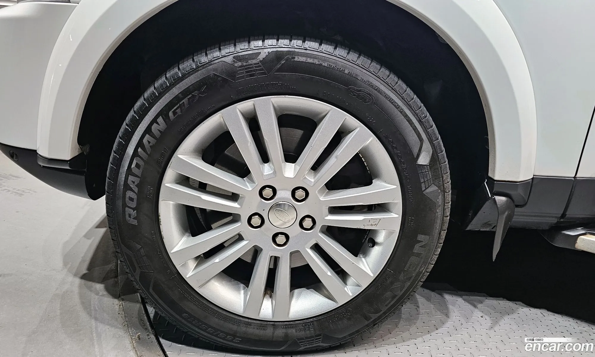 Land Rover Discovery 4 2014 — 13