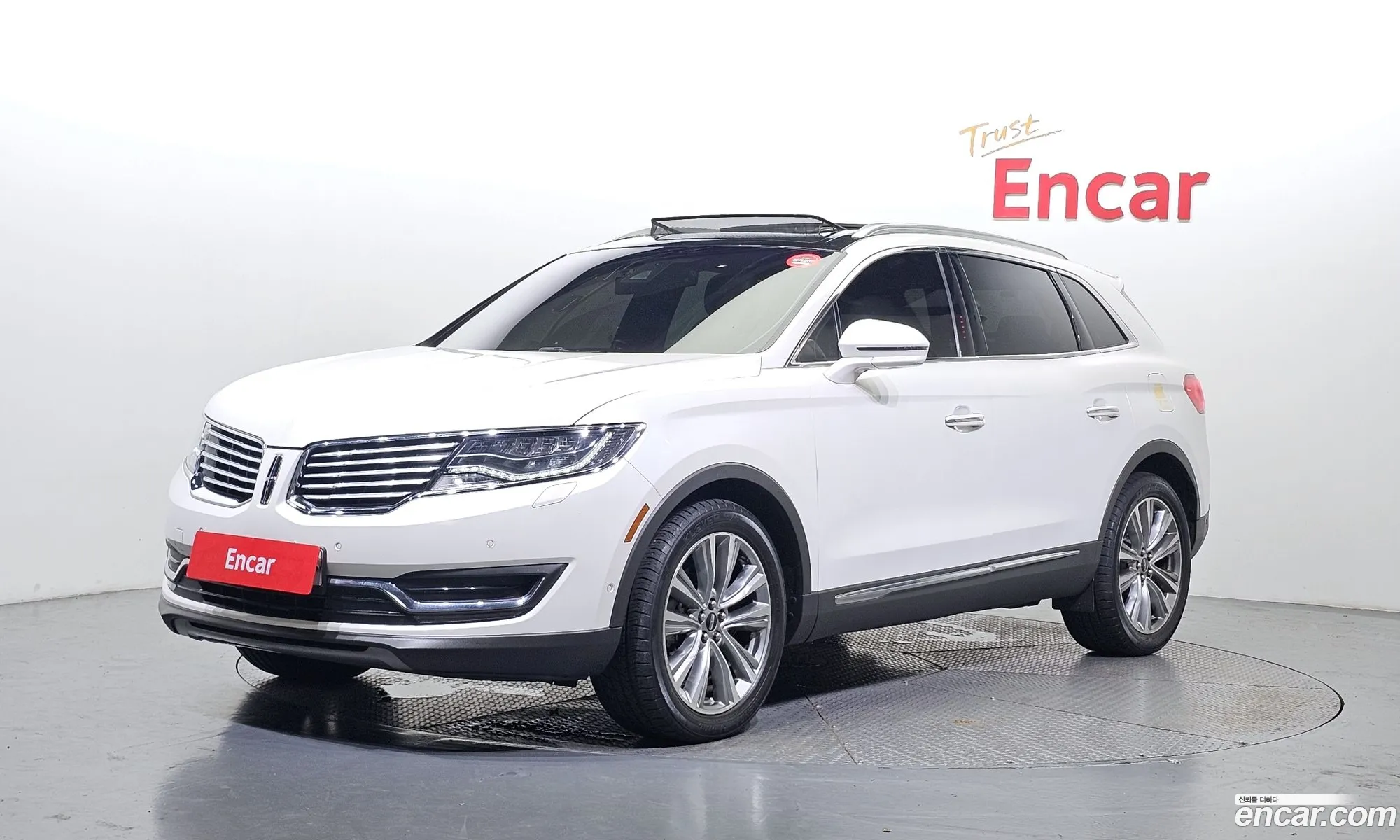 Lincoln MKX 2017 2LMPJ8LP1HBL19436 — 18