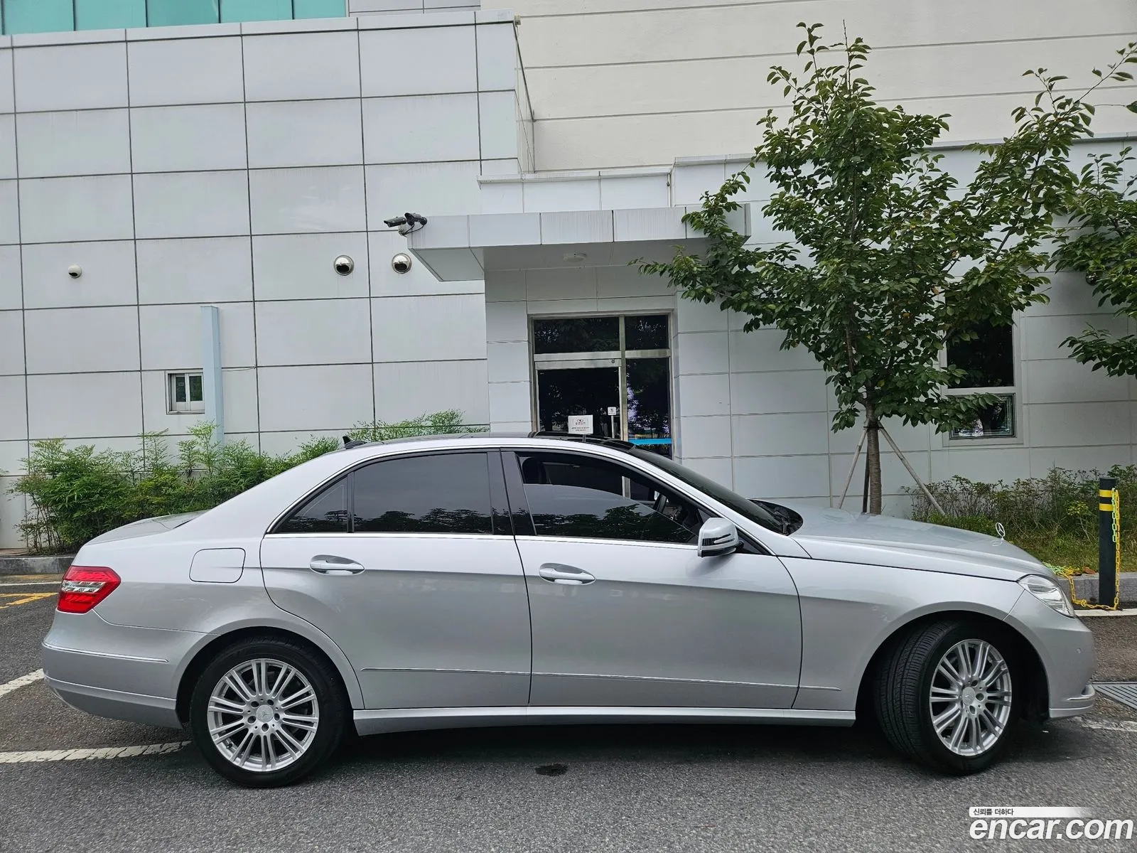 Mercedes-Benz E-Class W212 2012 — 3