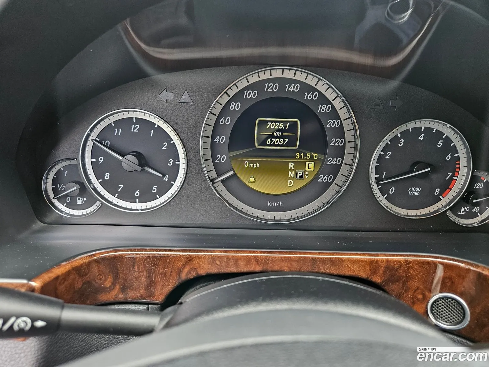 Mercedes-Benz E-Class W212 2012 — 13