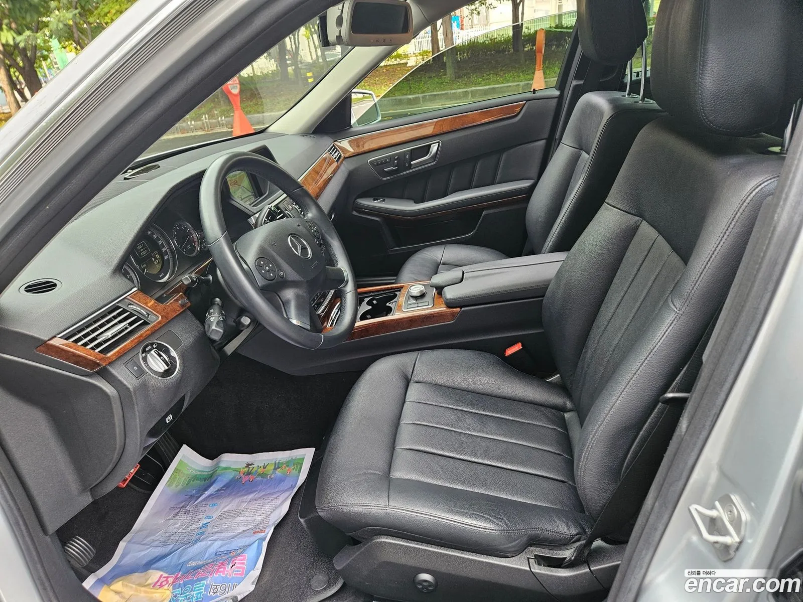 Mercedes-Benz E-Class W212 2012 — 16