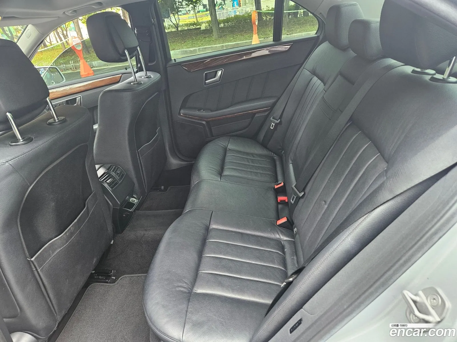 Mercedes-Benz E-Class W212 2012 — 11