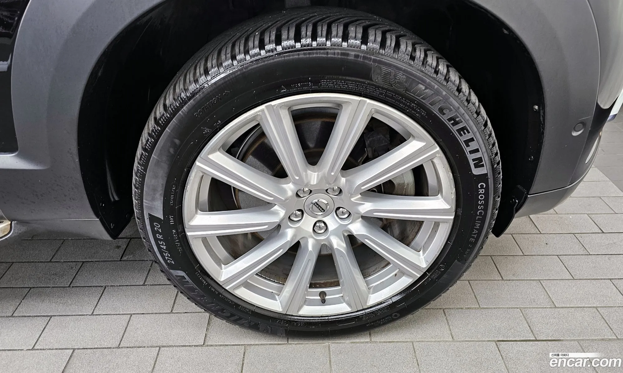 Volvo XC90 2017 YV1LFBC0DH1163735 — 7