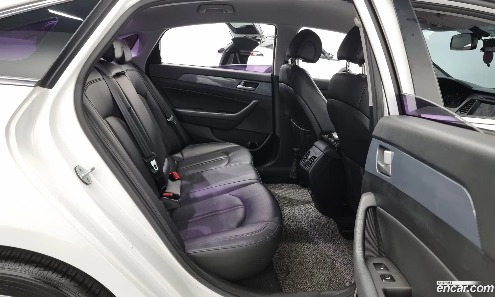 Hyundai LF Sonata Hybrid 2015 — 9