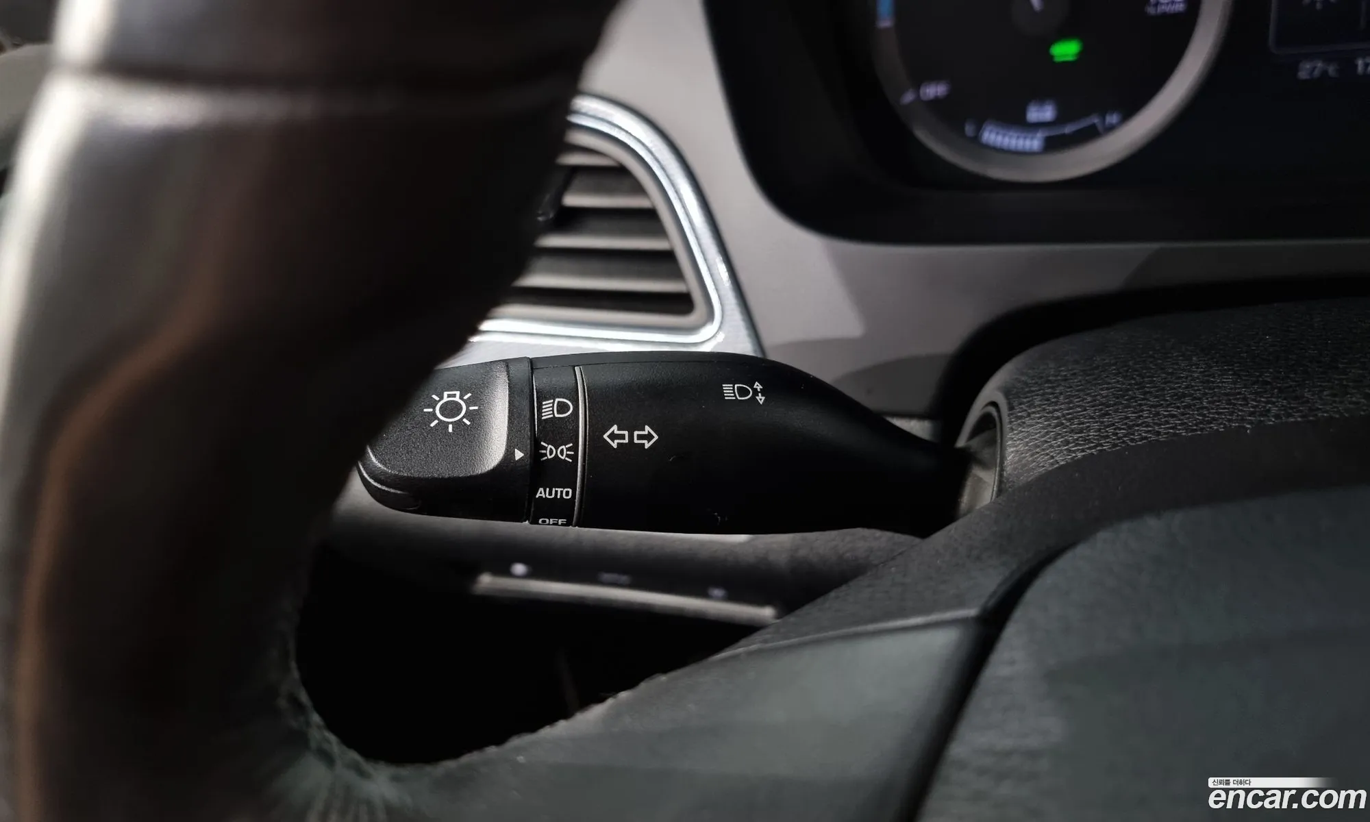 Hyundai LF Sonata Hybrid 2015 — 17