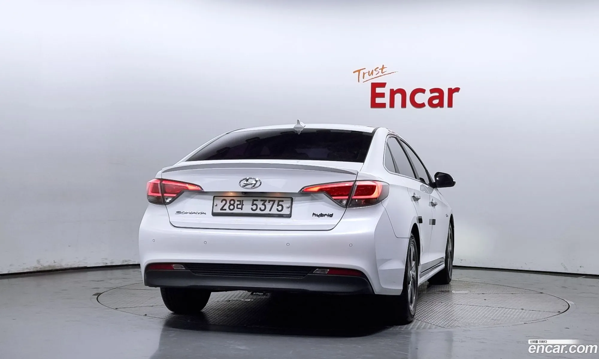 Hyundai LF Sonata Hybrid 2015 — 3