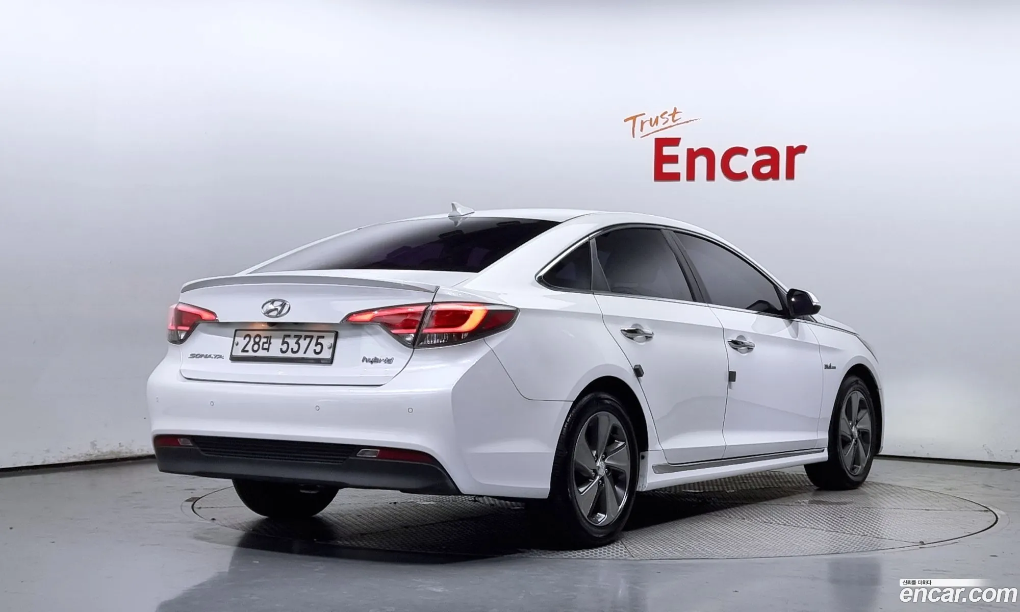 Hyundai LF Sonata Hybrid 2015 — 8
