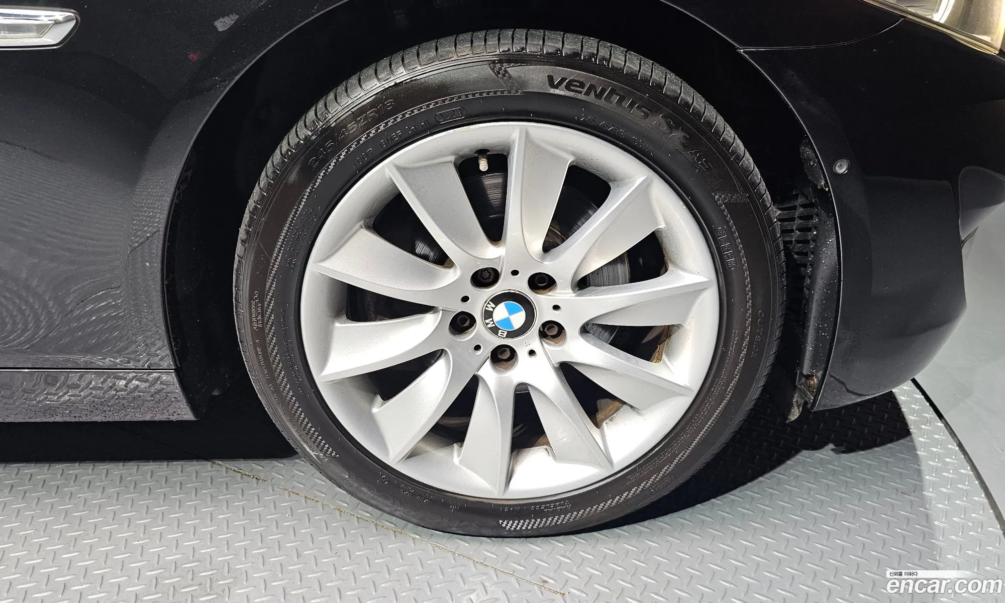 BMW 5 Series 2012 WBAXH3104CDX36991 — 12