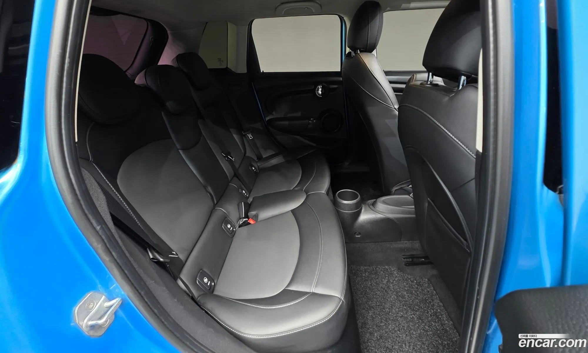 Mini Cooper D 2017 — 9