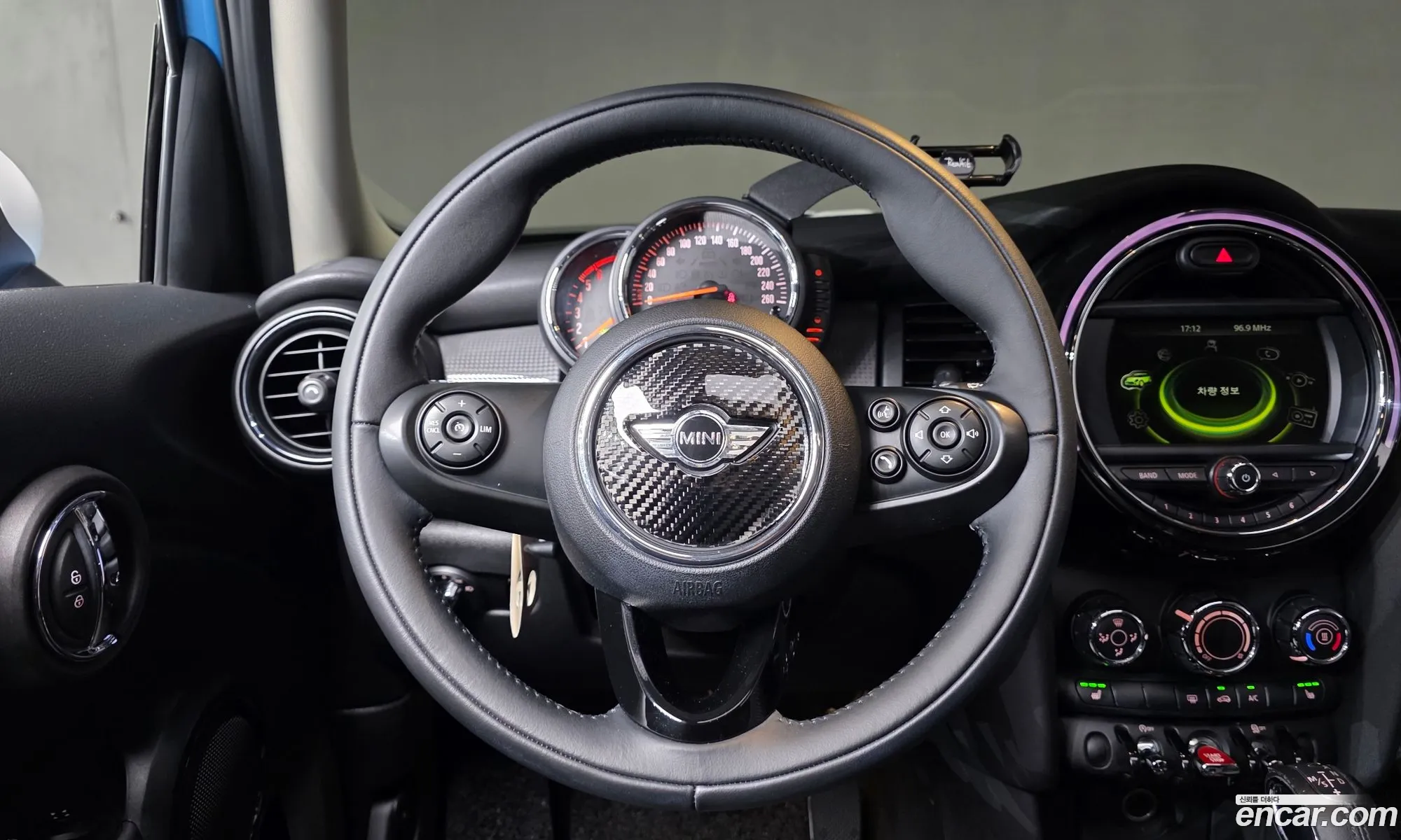 Mini Cooper D 2017 — 6