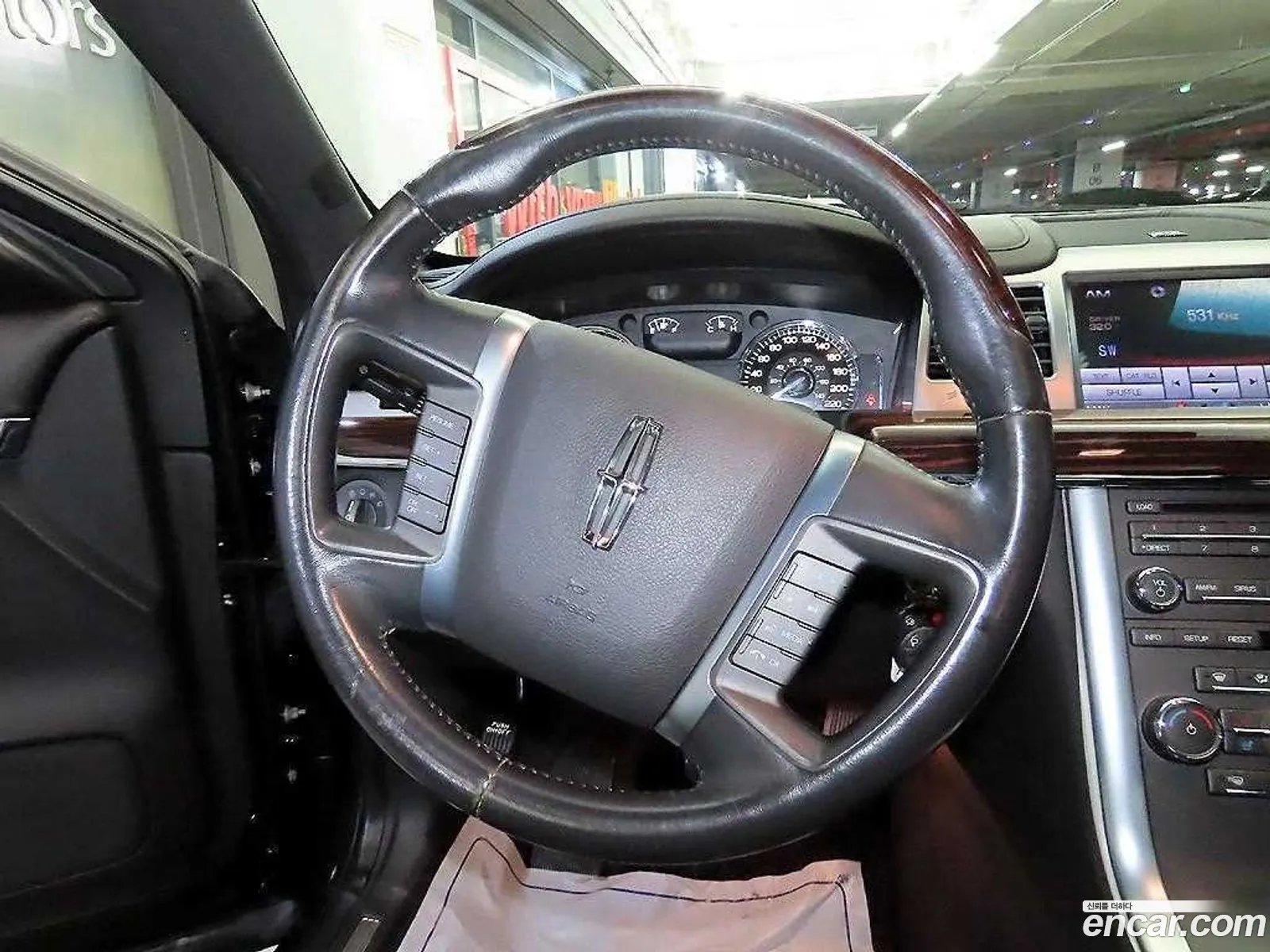 Lincoln MKS