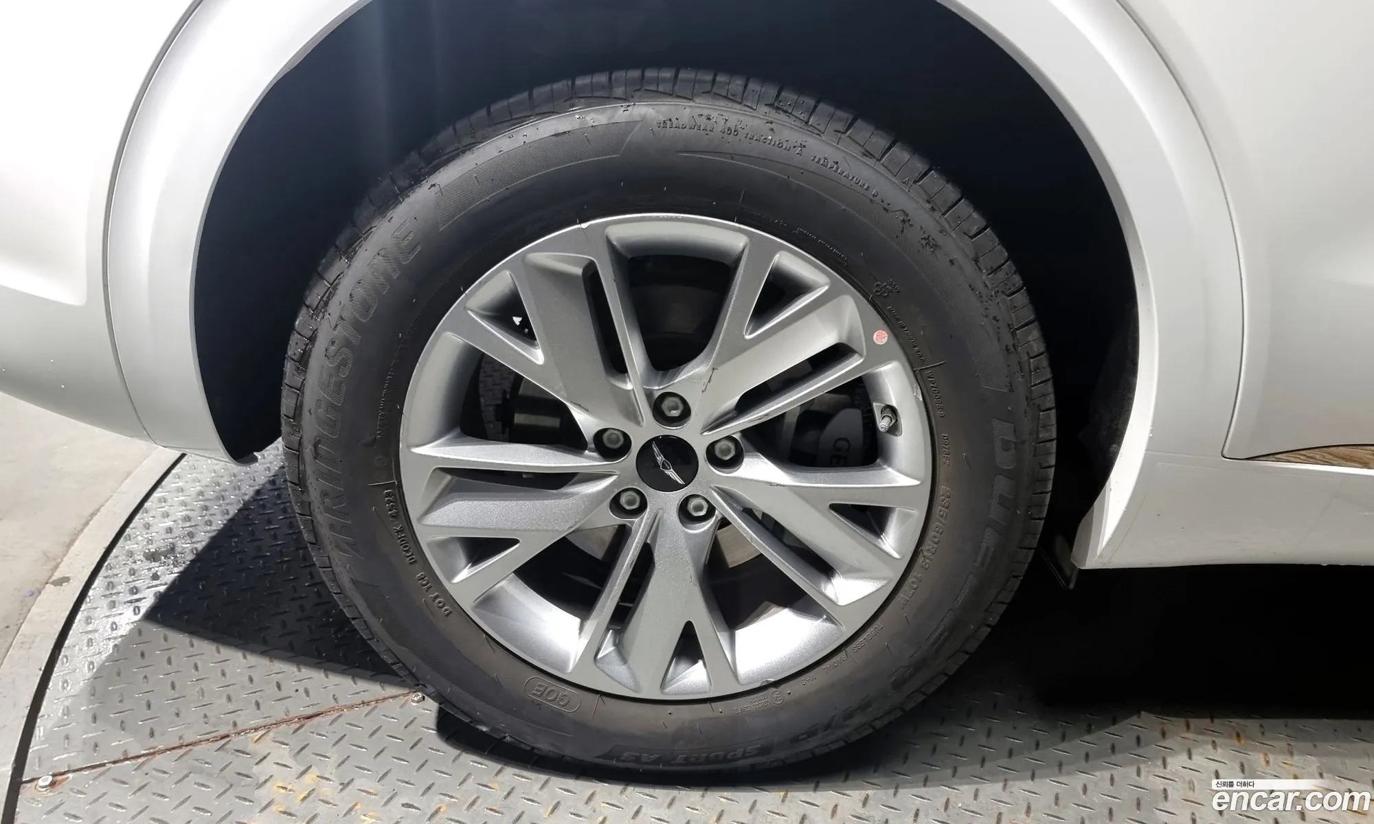 Genesis GV70 2024 — 6