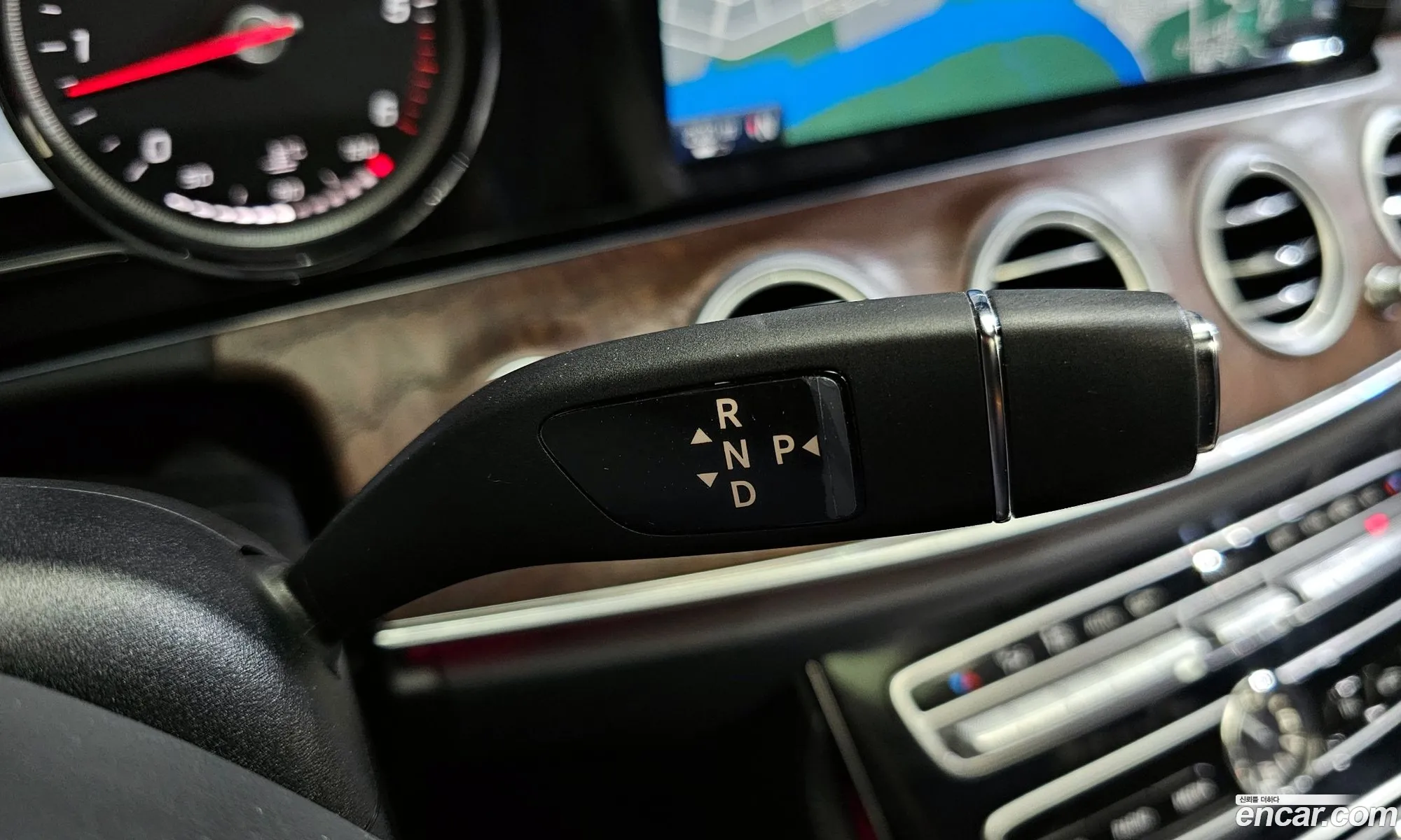 Mercedes-Benz E-Class W213 2016 — 16