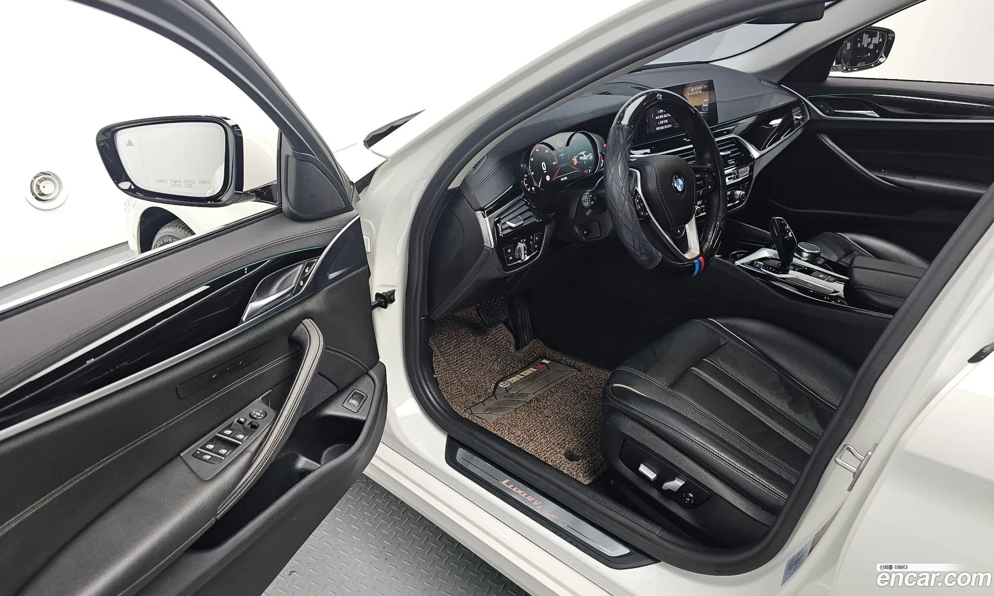 BMW 5 Series 2018 WBAJK710XJBP72904 — 3