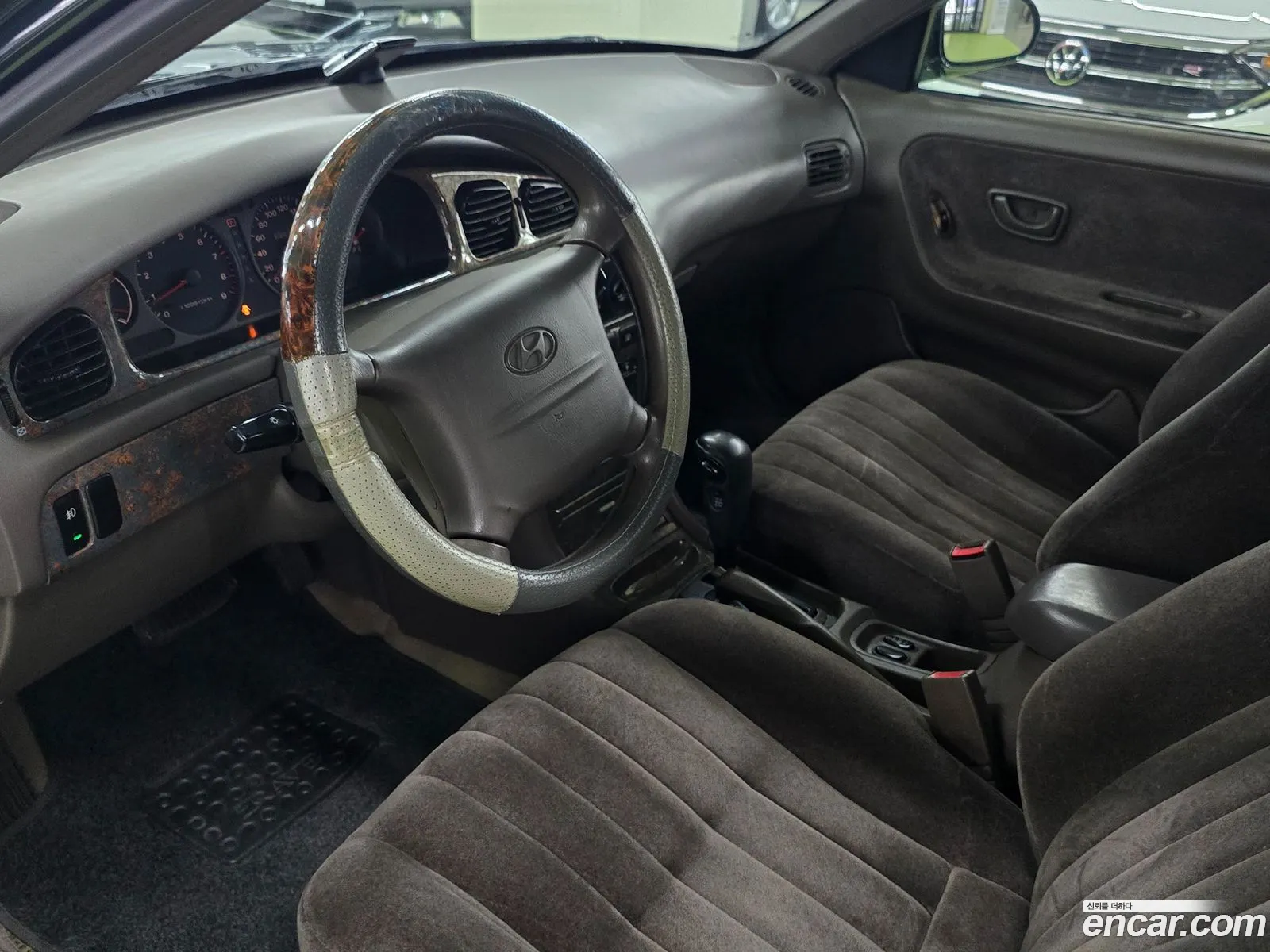 Hyundai Sonata 1998 — 10