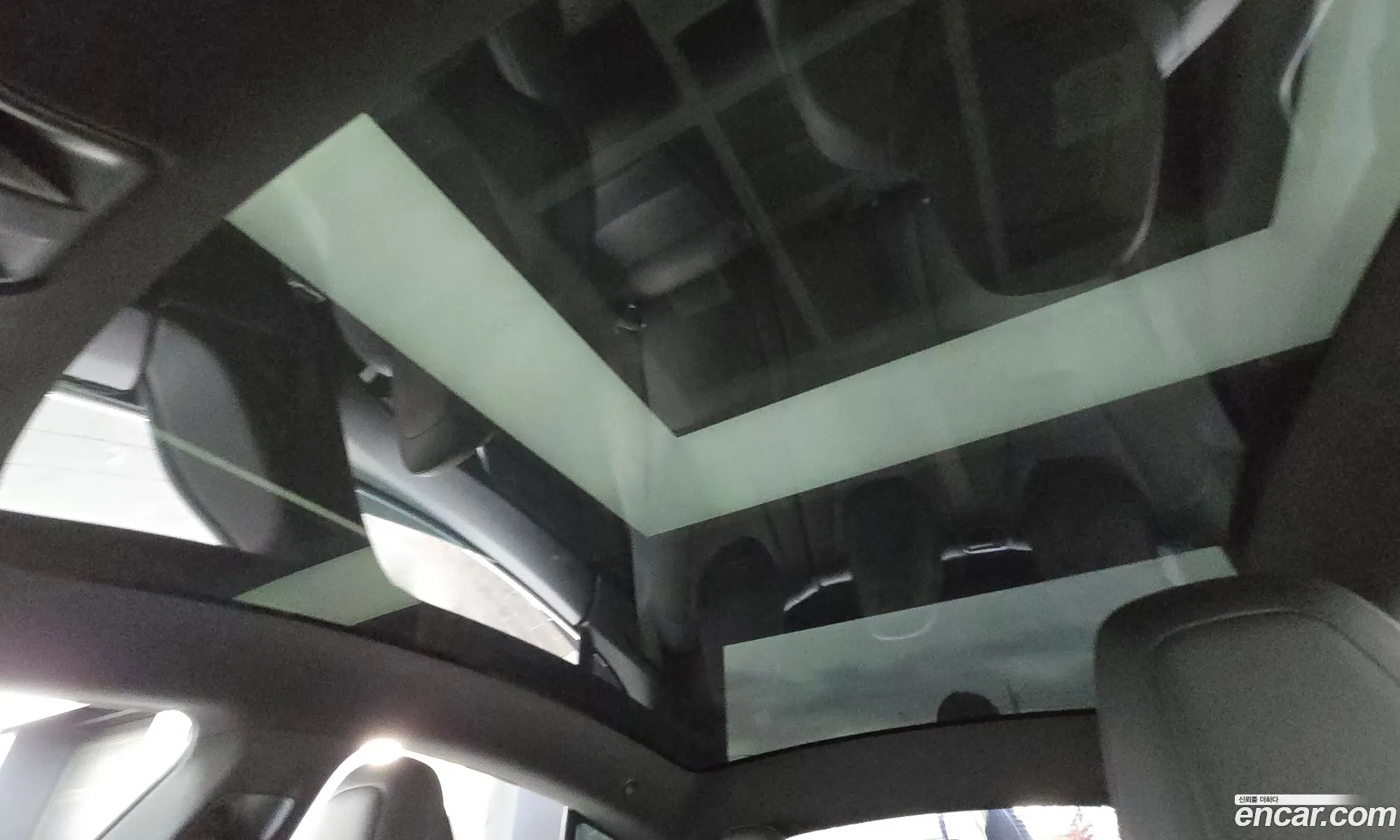 Tesla Model S 2018 5YJSA1E26JF273680 — 4