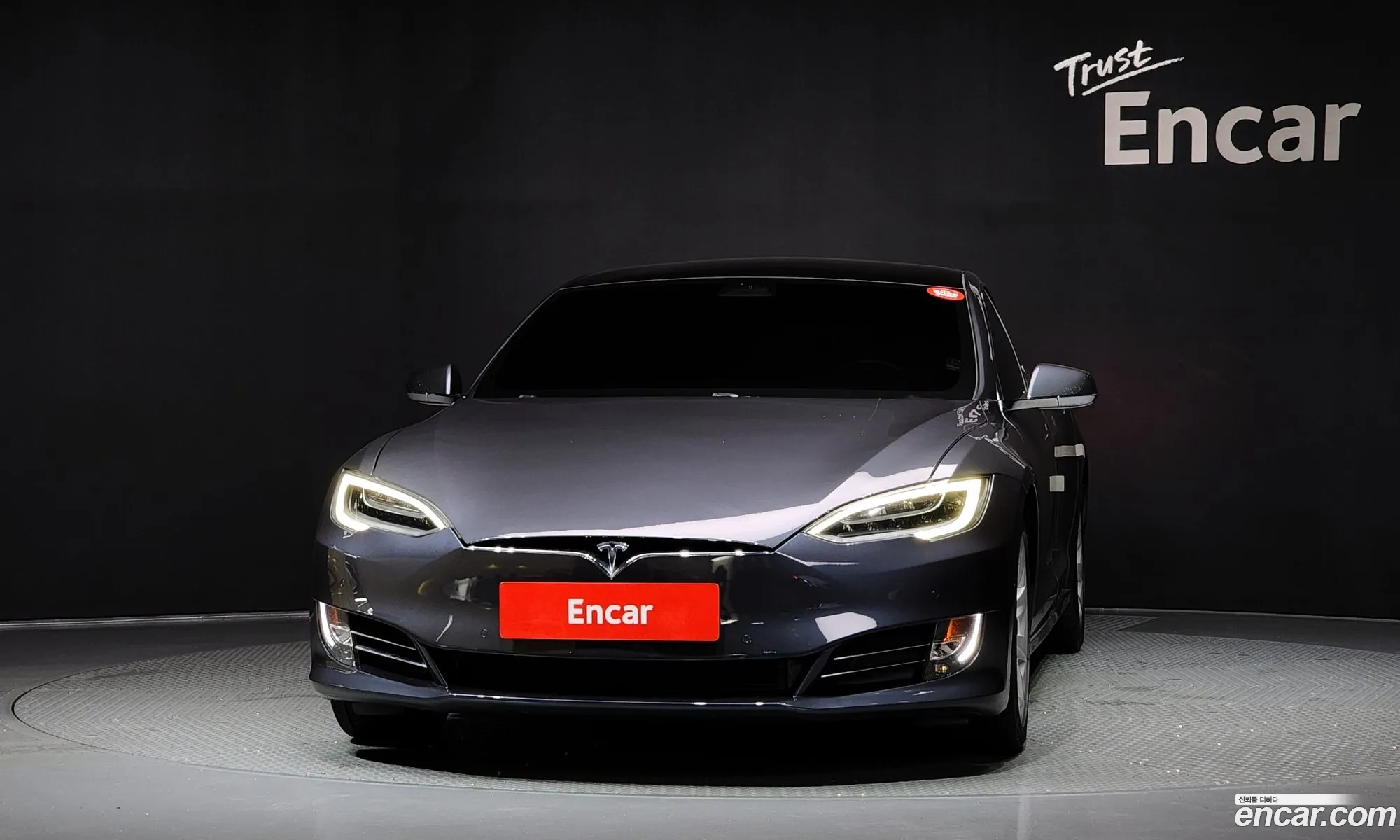 Tesla Model S 2018 5YJSA1E26JF273680 — 17