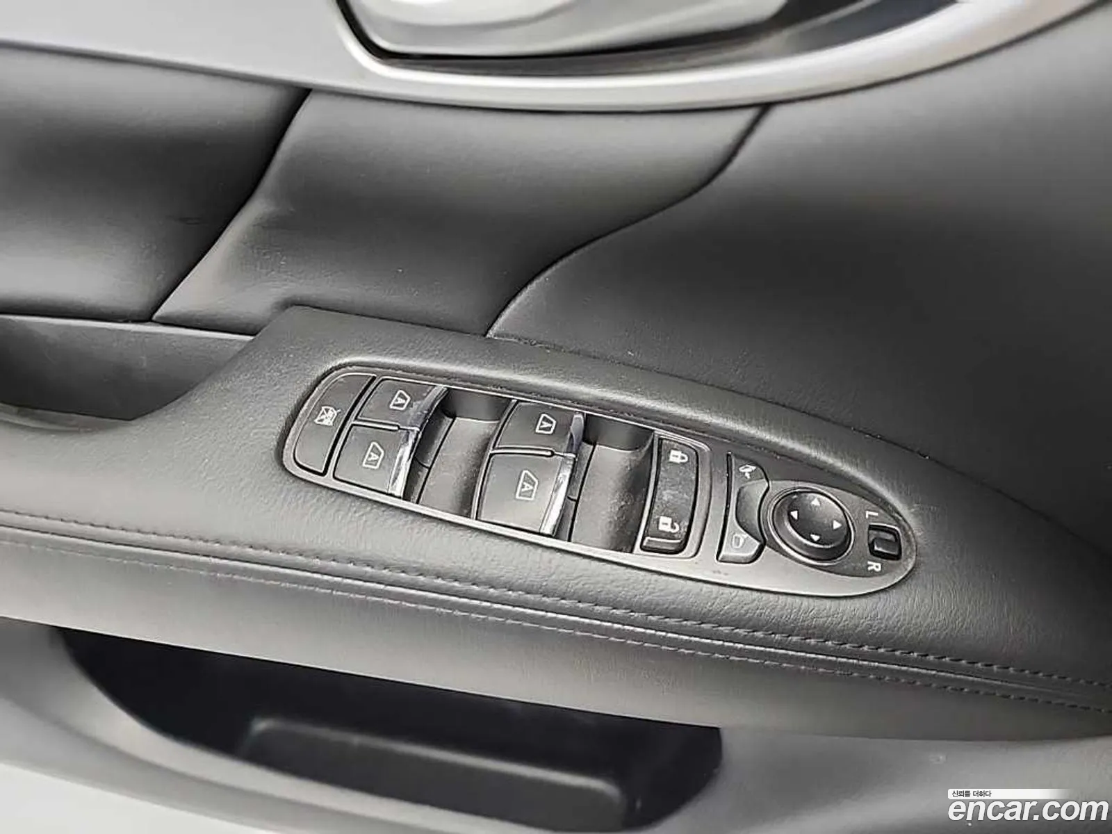 Infiniti M37 2011 — 4