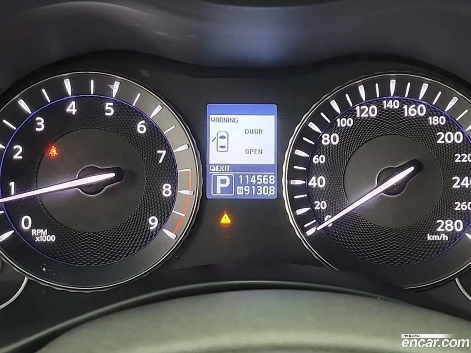 Infiniti M37 2011 — 18