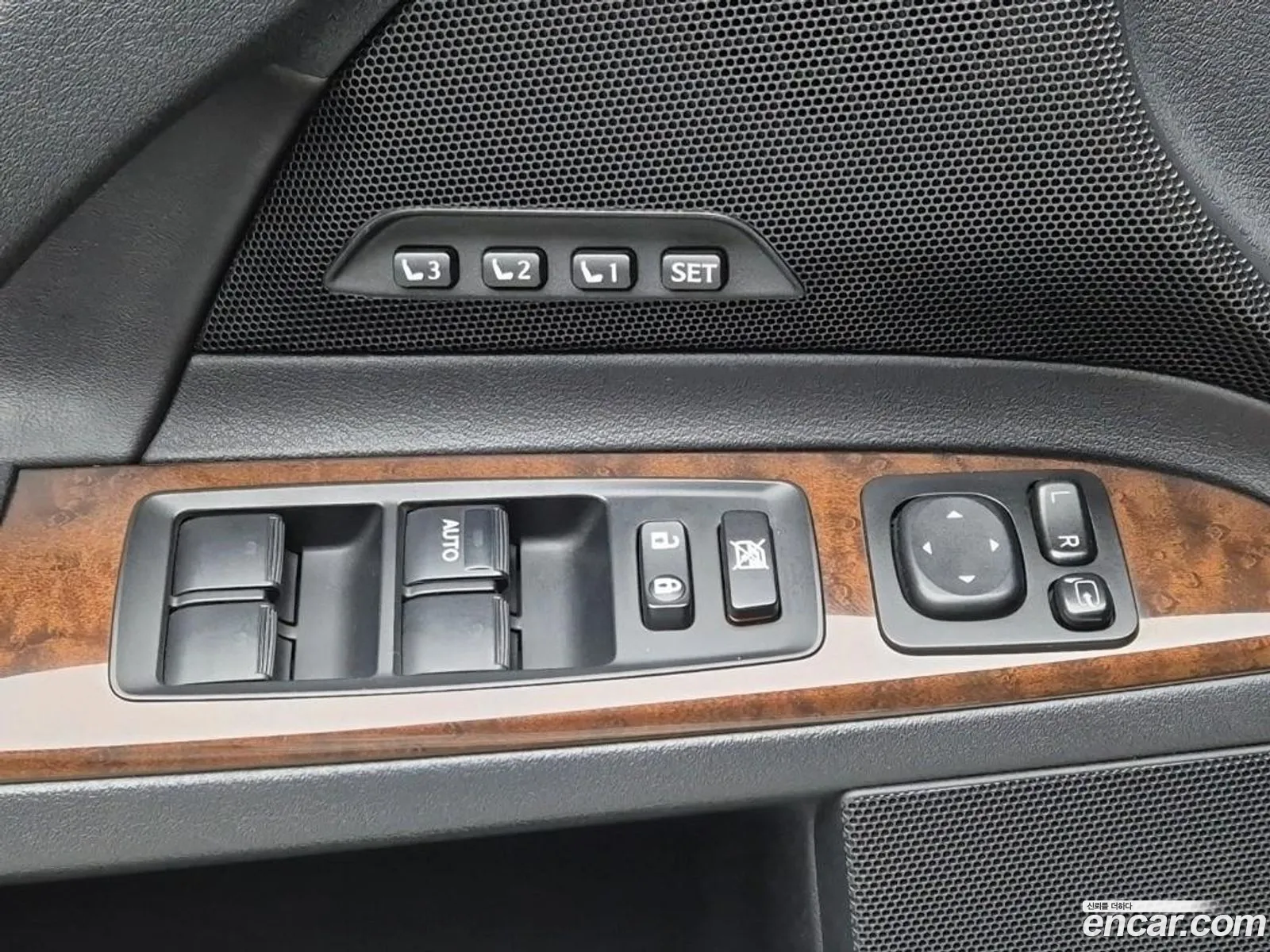 Lexus IS250 2012 — 3