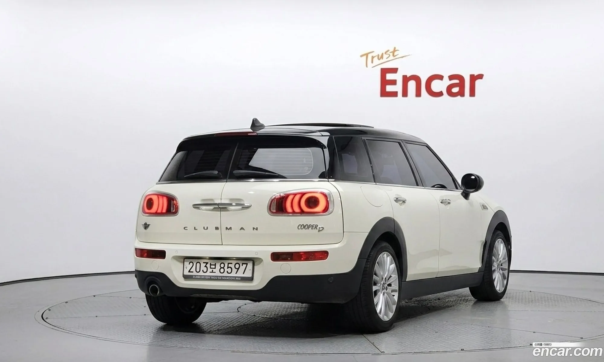 Mini Cooper D Clubman 2017 WMWLR910 — 19