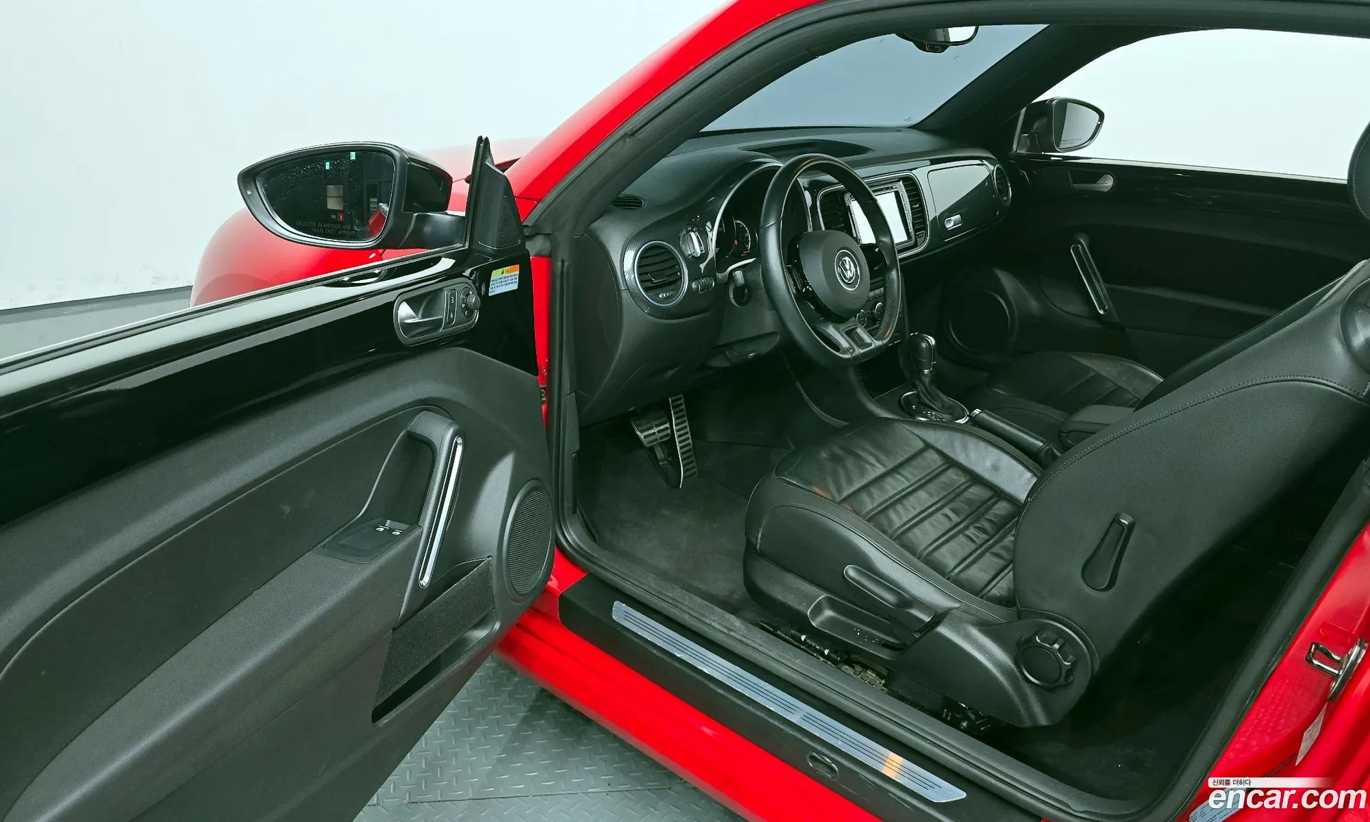 Volkswagen The Beetle 2013 — 12