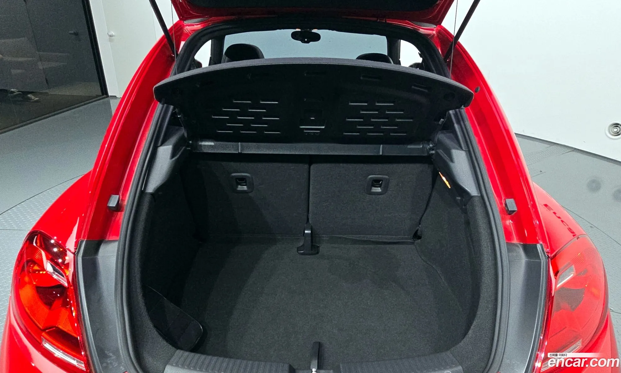 Volkswagen The Beetle 2013 — 19