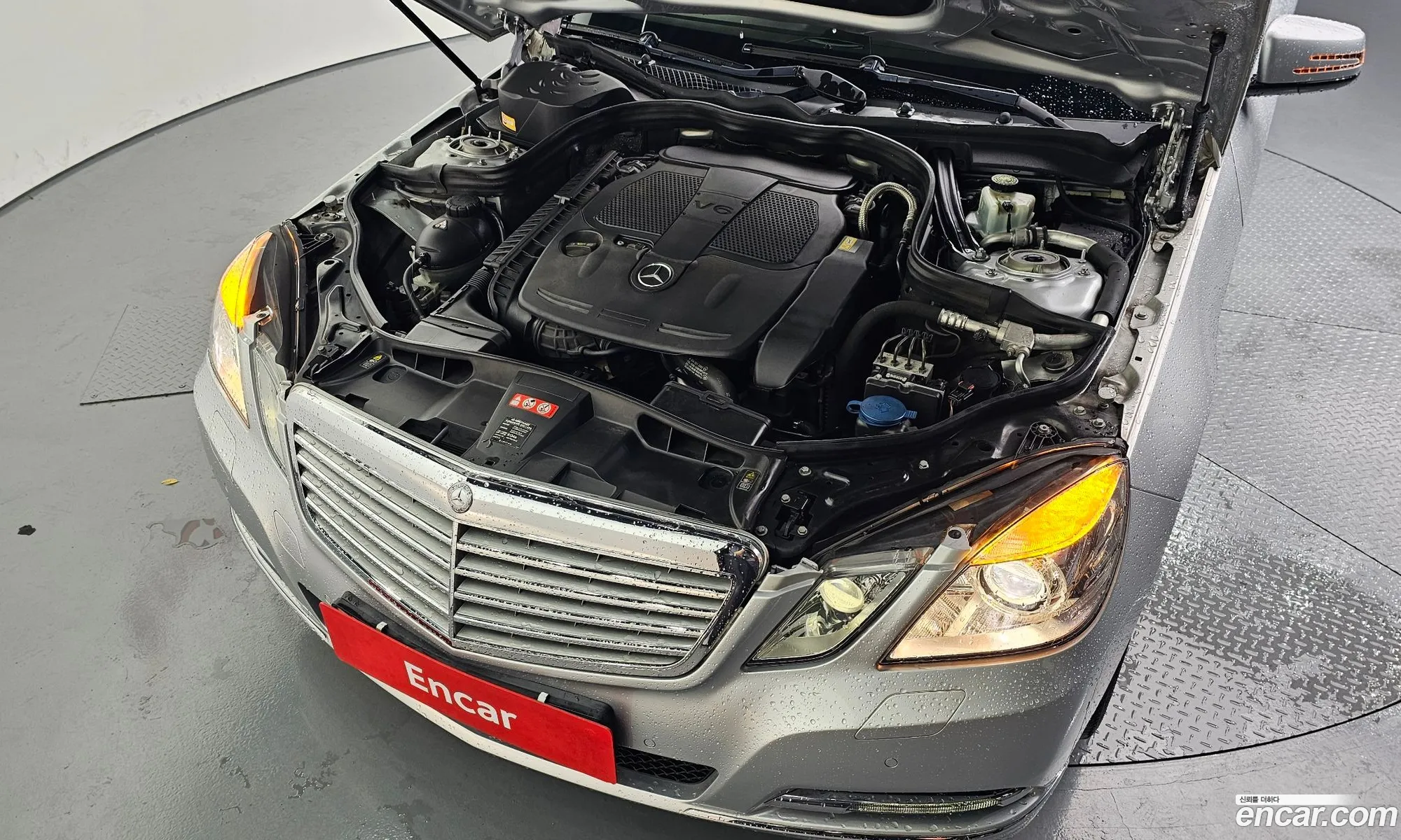 Mercedes-Benz E-Class W212 2013 WDDHF5FB6DA728242 — 15