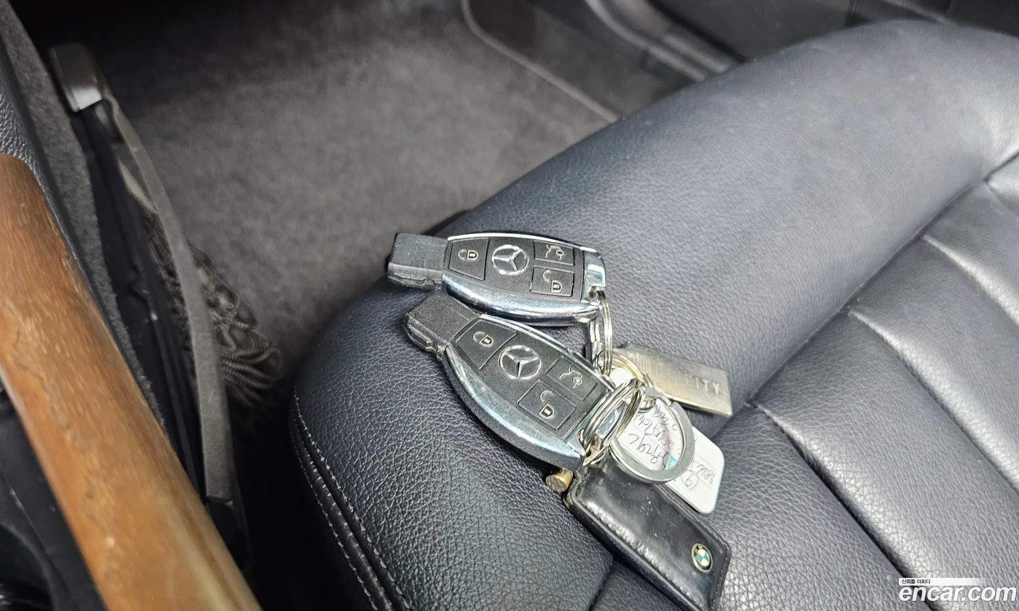 Mercedes-Benz E-Class W212 2013 WDDHF5FB6DA728242 — 12