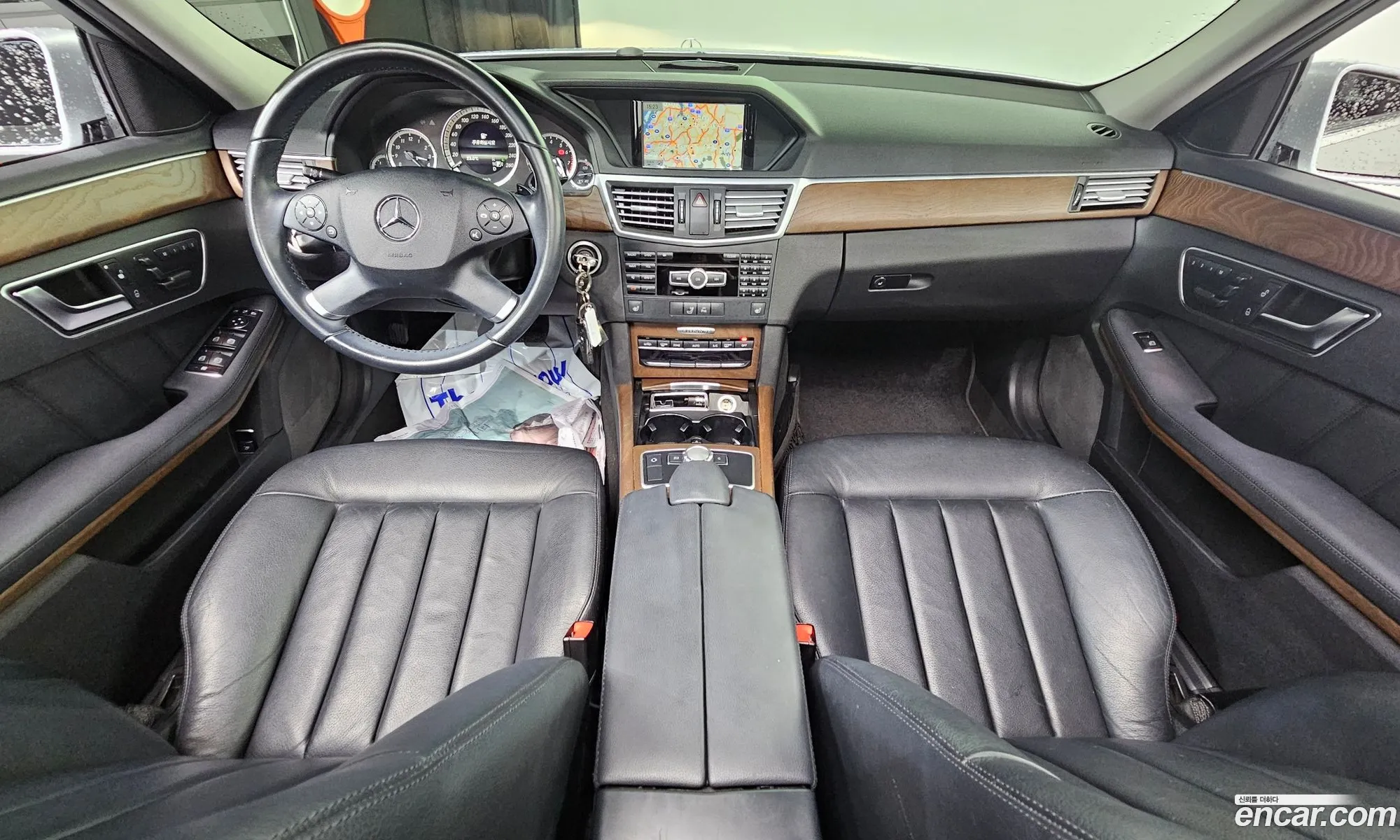Mercedes-Benz E-Class W212 2013 WDDHF5FB6DA728242 — 5
