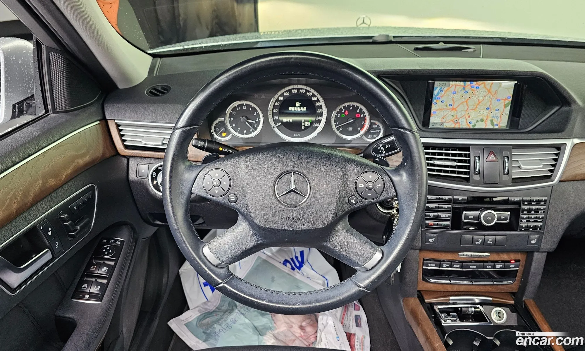 Mercedes-Benz E-Class W212 2013 WDDHF5FB6DA728242 — 4