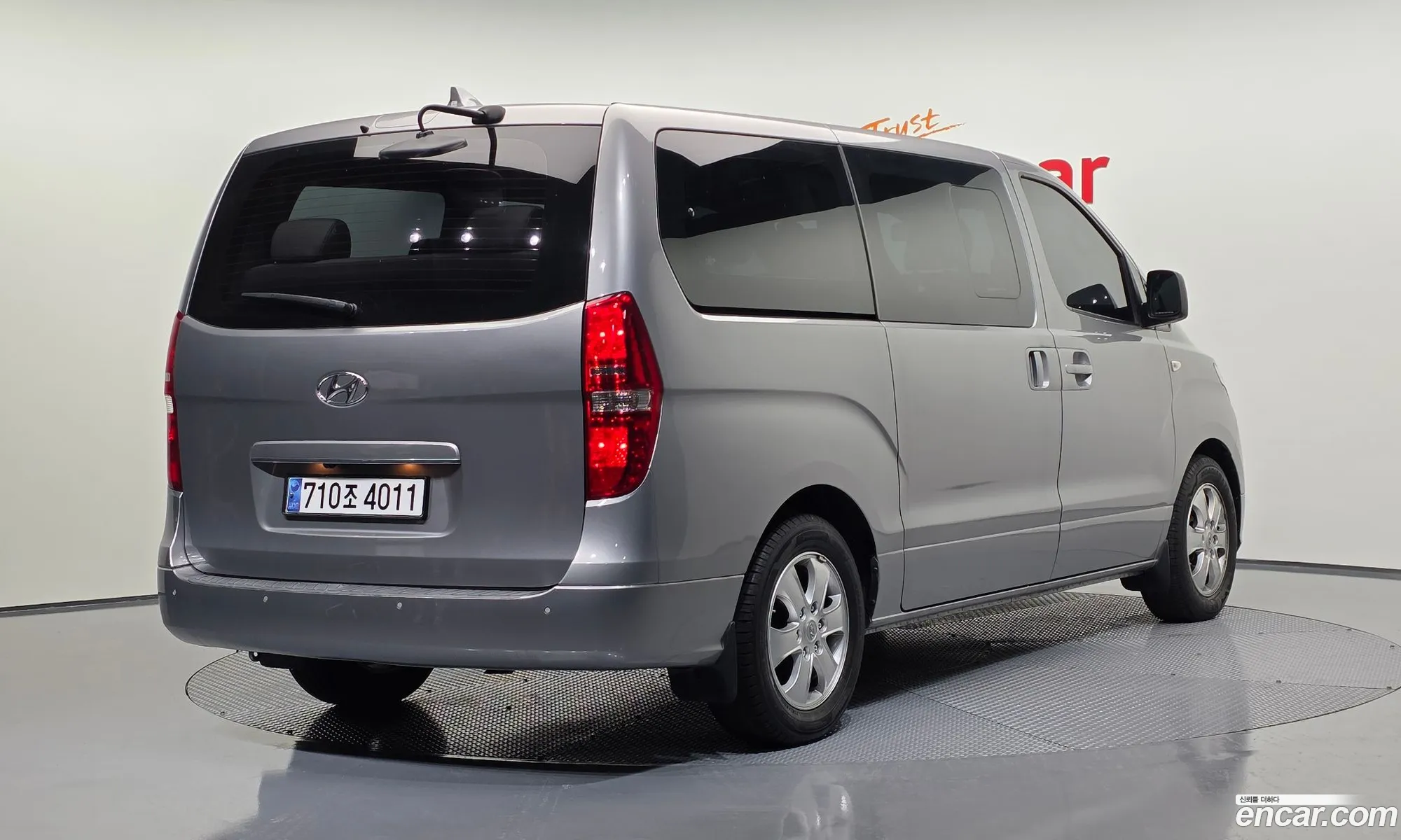 Hyundai Grand Starex 2018 — 3