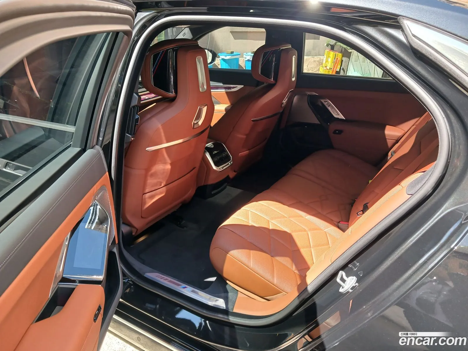 BMW 7 Series 2025 — 17