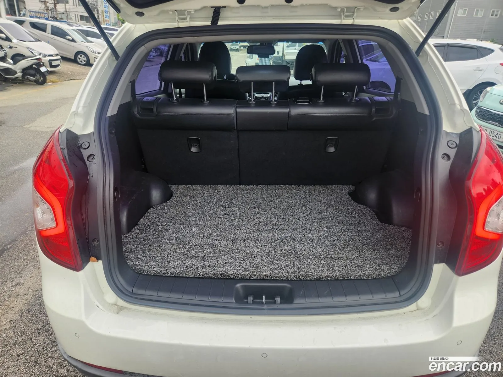 KG Mobility (SsangYong) Korando C 2015 — 14