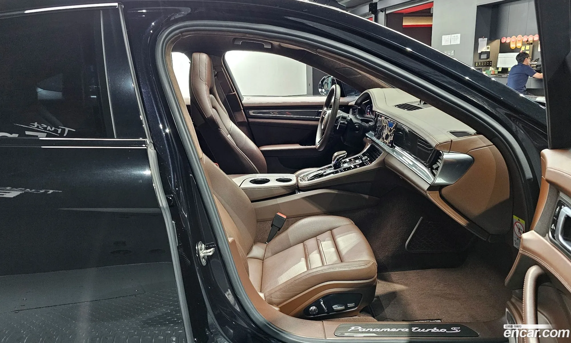 Porsche Panamera 2021 — 12
