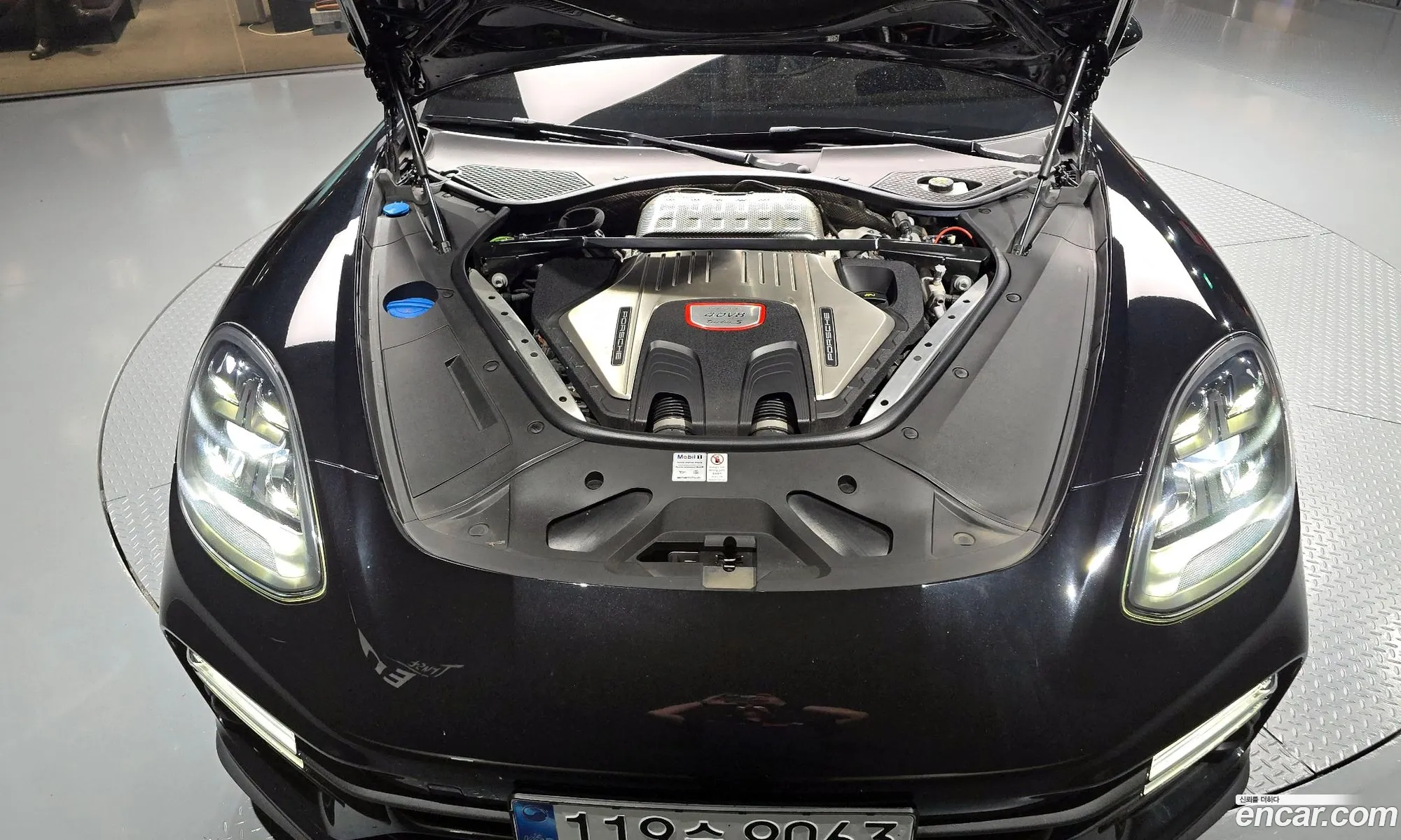 Porsche Panamera 2021 — 18