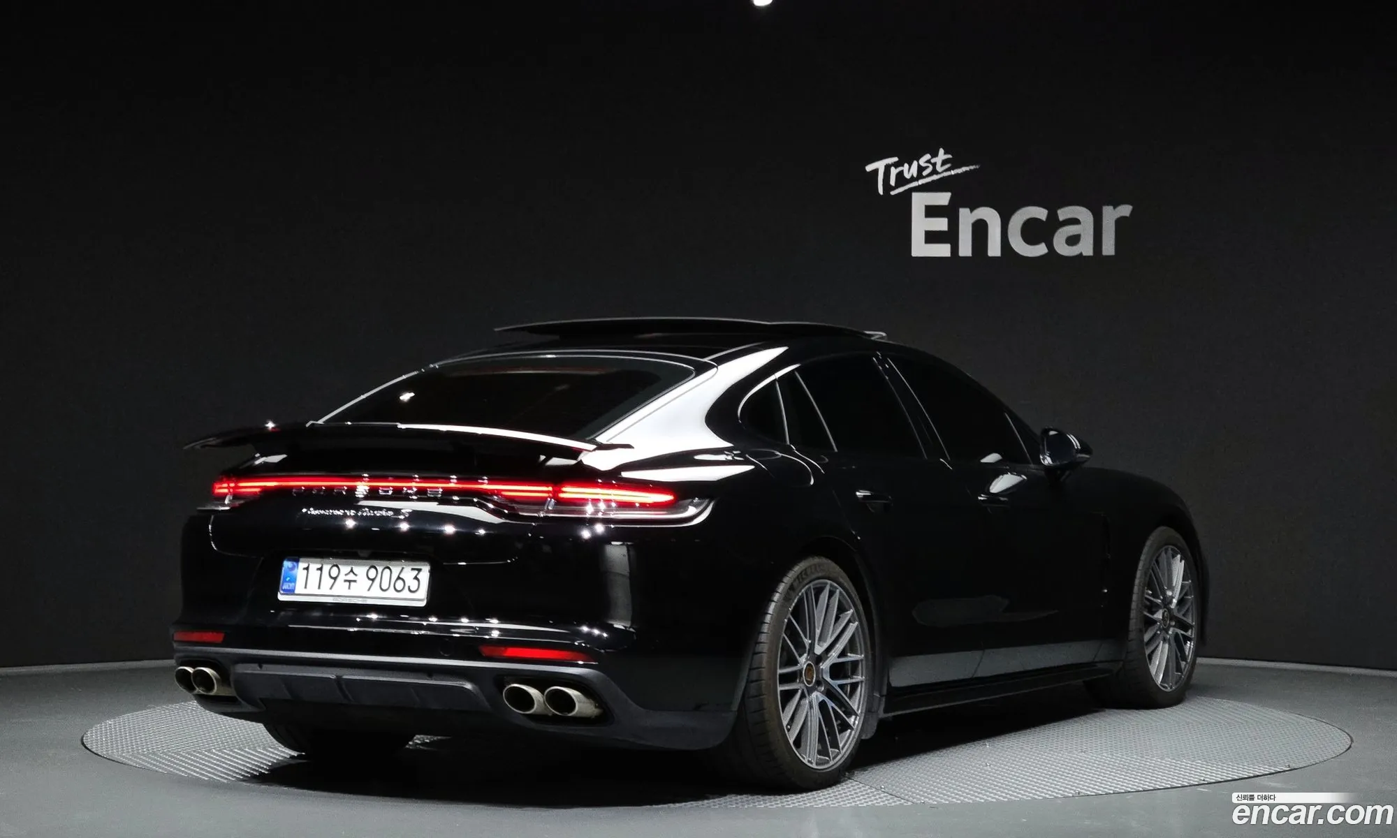 Porsche Panamera 2021 — 16