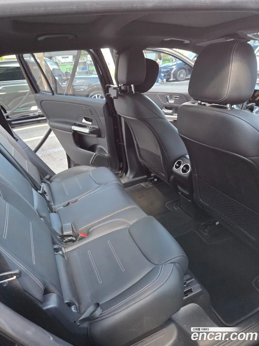Mercedes-Benz EQB X243 2023 — 5