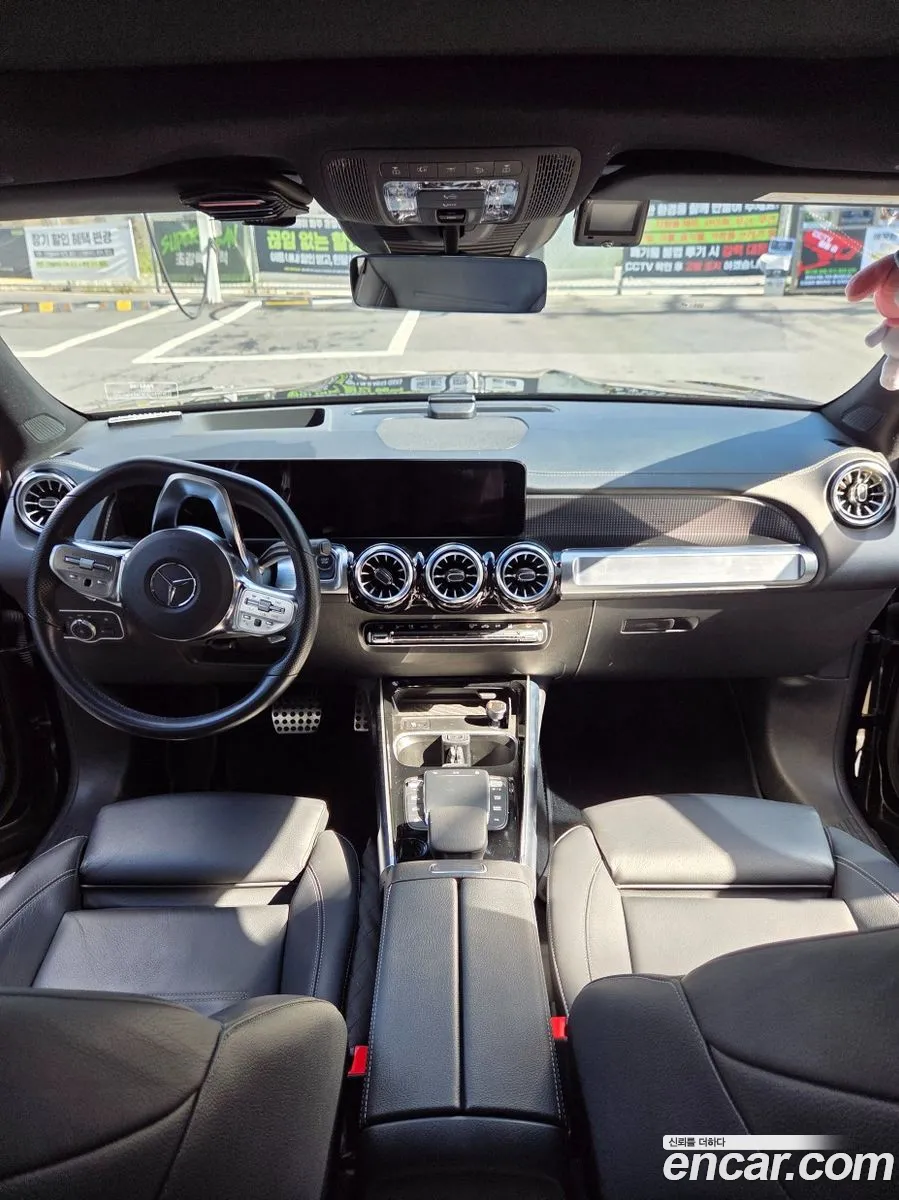 Mercedes-Benz EQB X243 2023 — 9