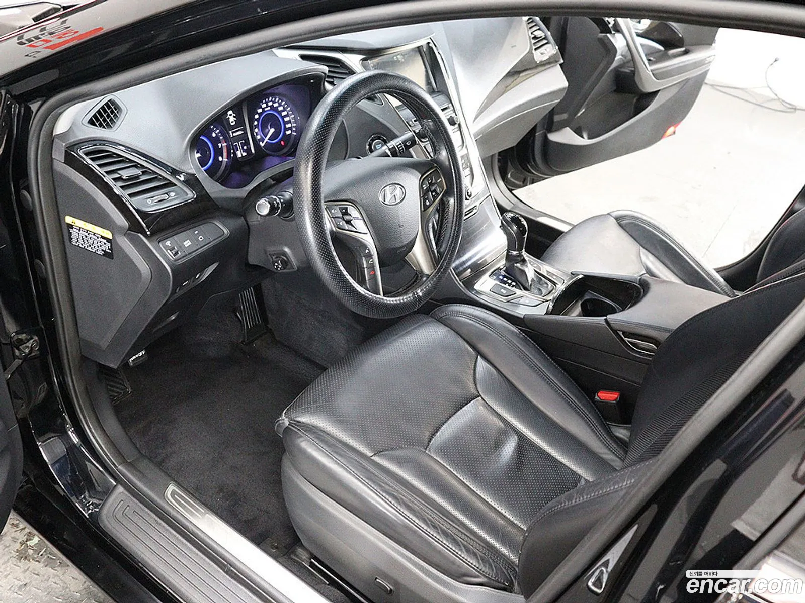 Hyundai Grandeur HG 2013 — 11
