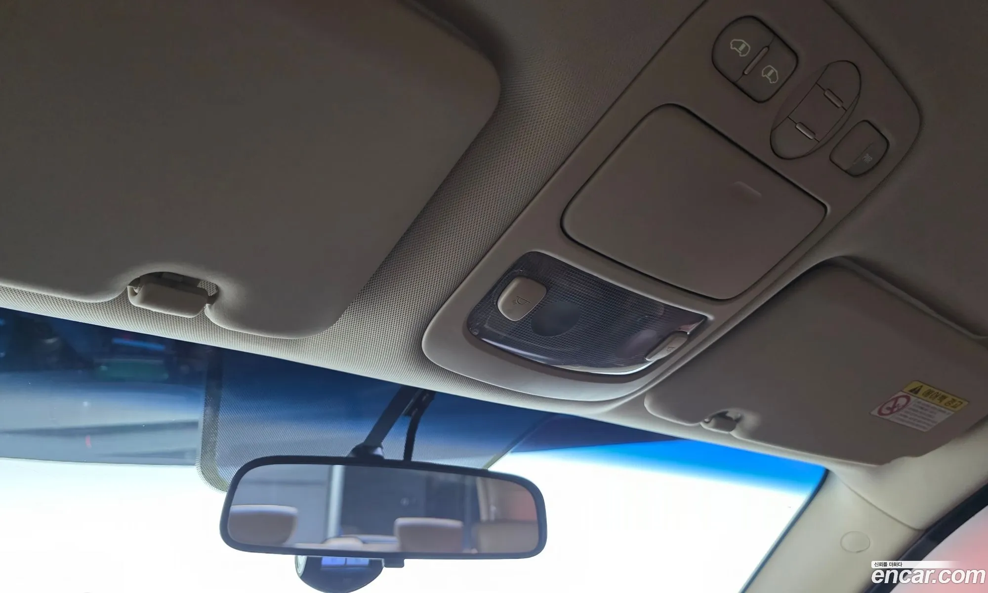 Kia Carnival R 2010 — 13