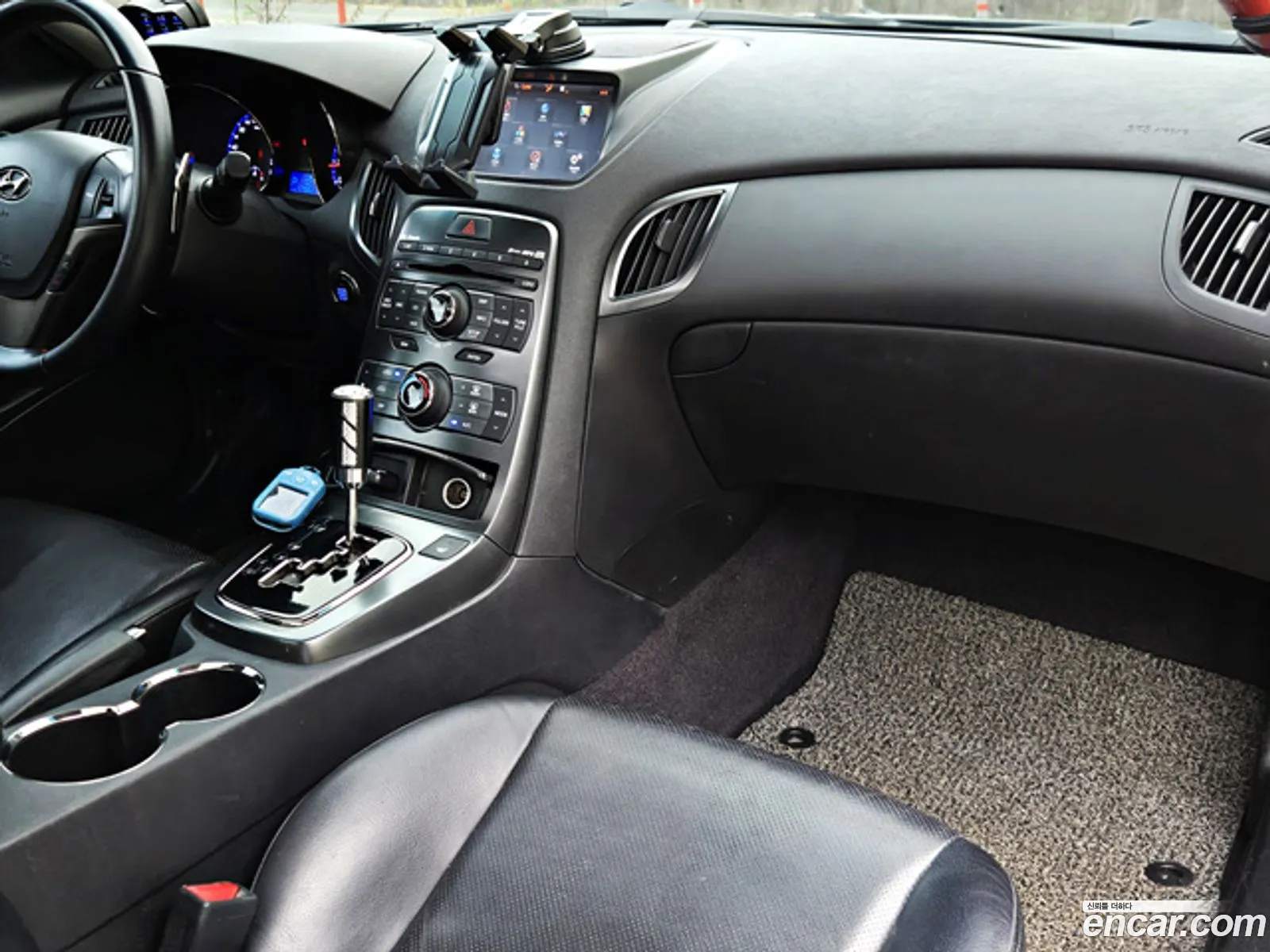 Hyundai Genesis Coupe 2010 — 17