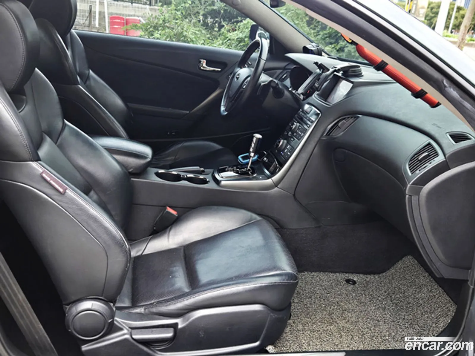 Hyundai Genesis Coupe 2010 — 11