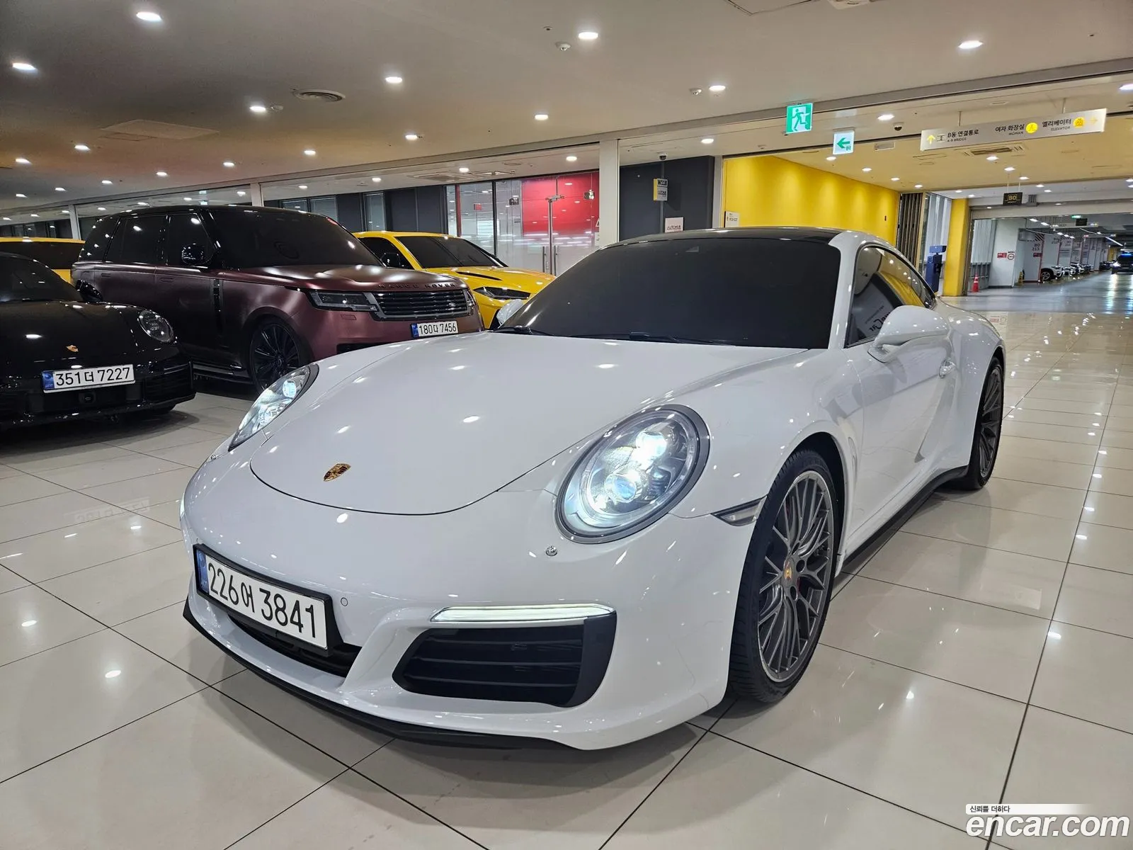Porsche 911 2016 — 11