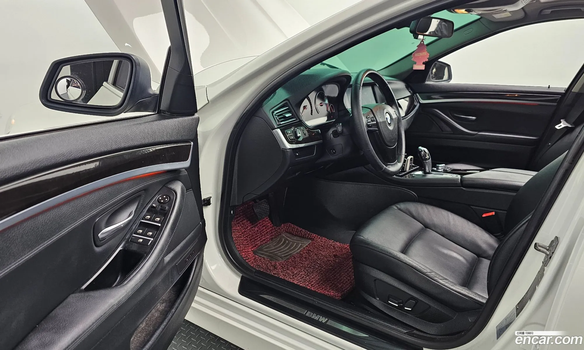 BMW 5 Series 2011 WBAFW1103BC665454 — 9