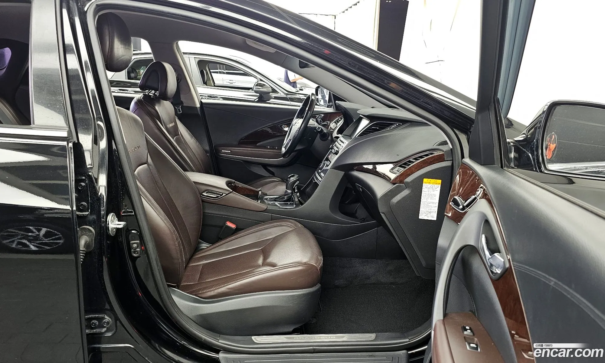 Hyundai Grandeur HG Hybrid 2015 — 3