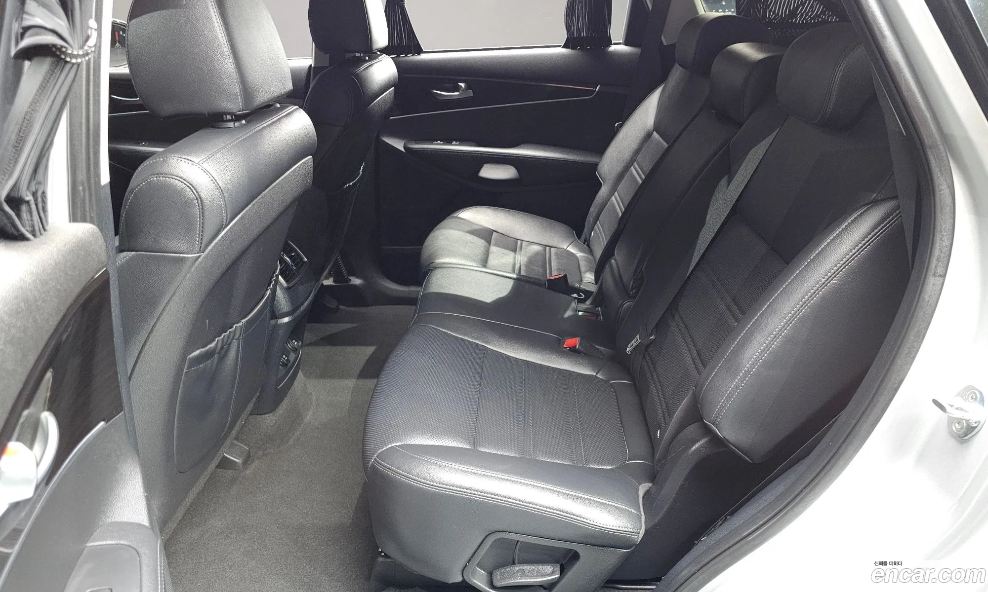 Kia Sorento 2018 KNAPS81ADKA514383 — 9