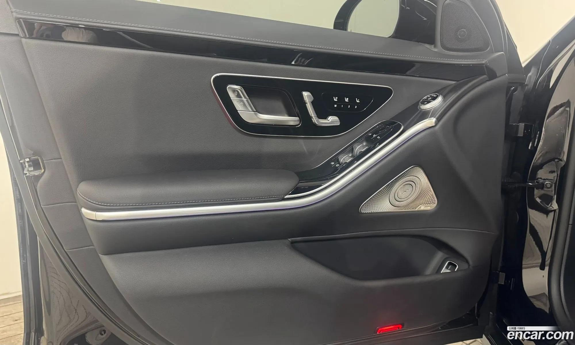 Mercedes-Benz S-Class W223 2024 — 6