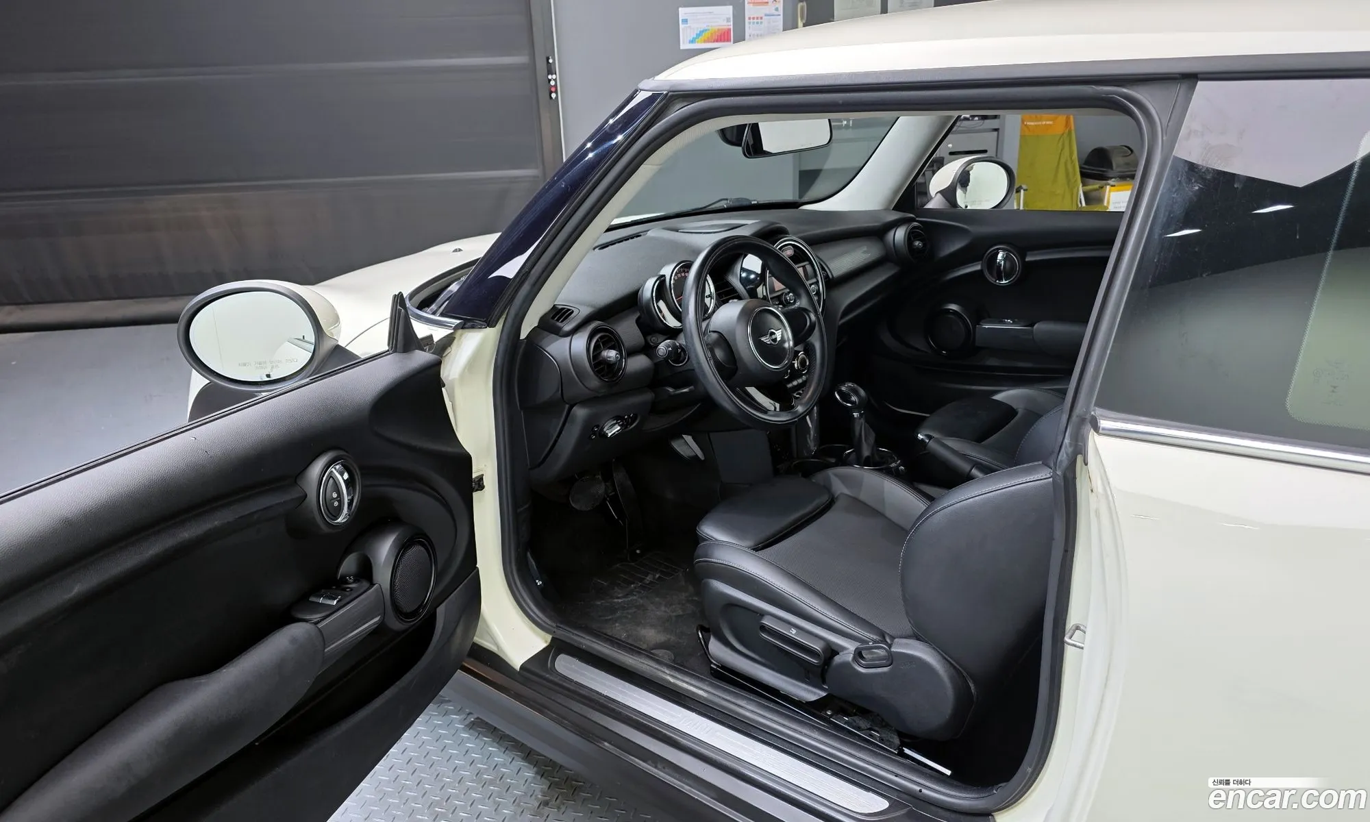 Mini Cooper 2014 WMWXM5102F3A11068 — 14