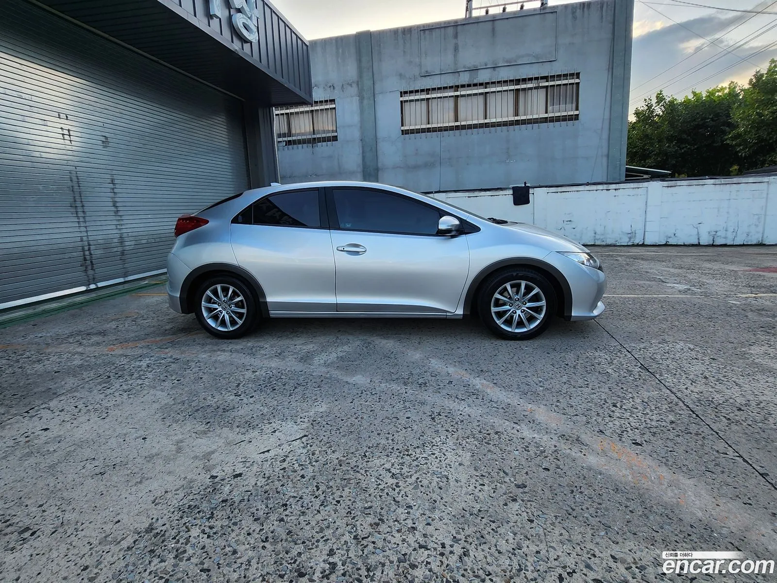 Honda Civic 2013 — 17
